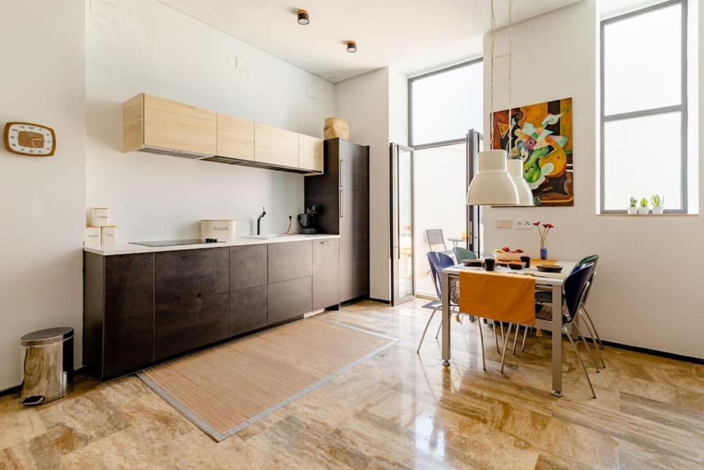 Cozy Loft Patio+Pool +Wifi Daire Valensiya Dış mekan fotoğraf