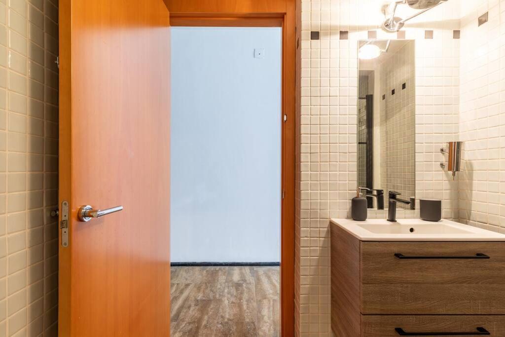 Cozy Loft Patio+Pool +Wifi Daire Valensiya Dış mekan fotoğraf