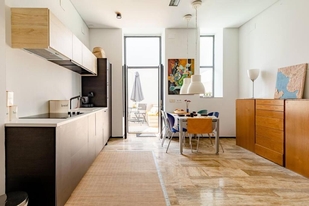 Cozy Loft Patio+Pool +Wifi Daire Valensiya Dış mekan fotoğraf